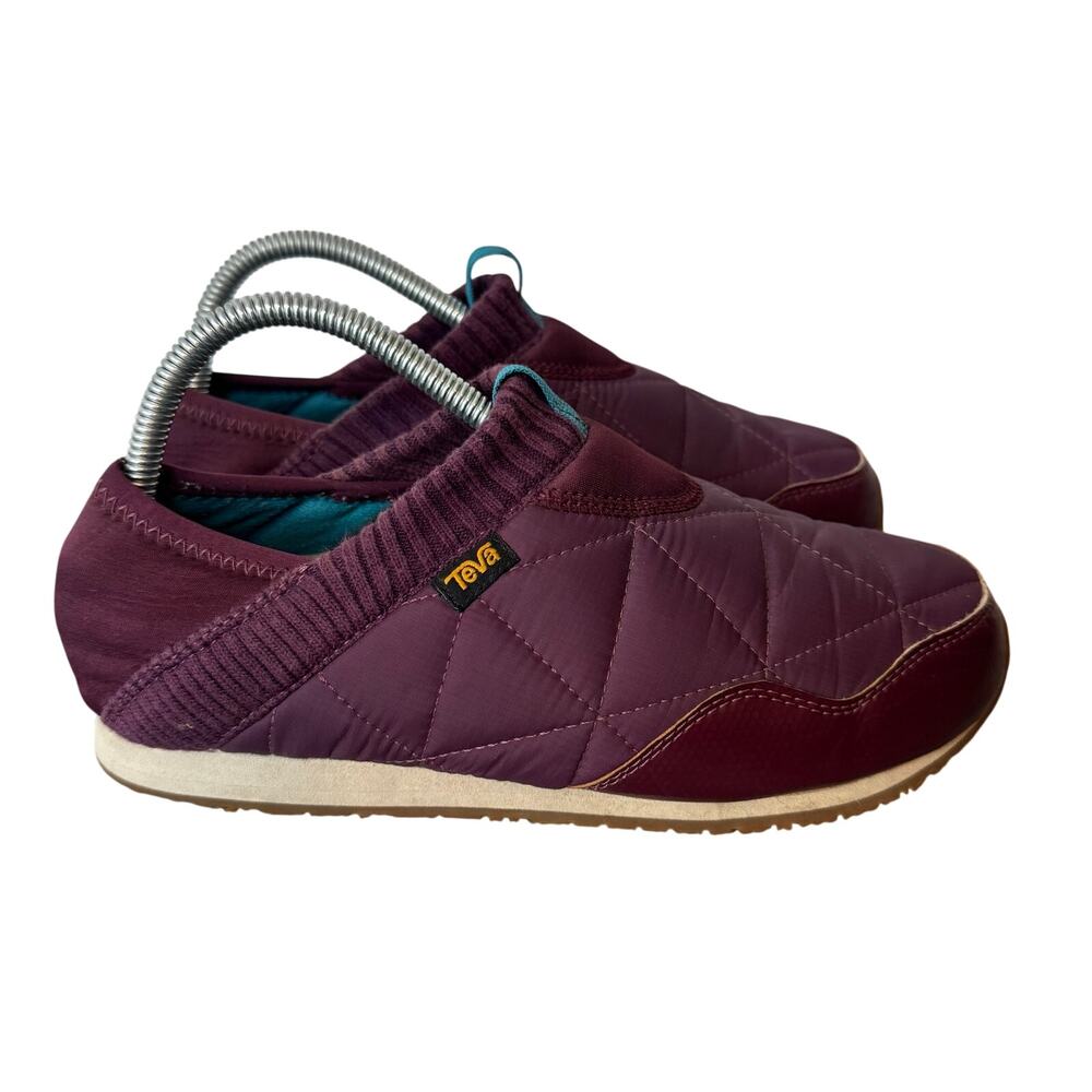 Teva Ember Moc slip-on shoes Women's Size 8 quilted Comfort Cozy Hiking Outdoors